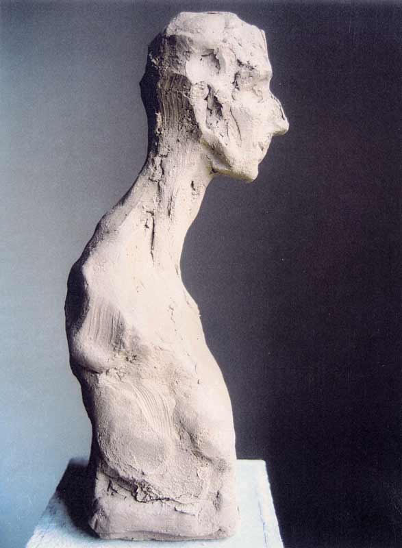 Membran / Kazuo Ono 1 / Kazuo Ono. Portrait. Tänzer. Abstraktion mit Expressivität. Modellierte Tonstudie. Sizilianischer Ton. (c) Ruth Gossweiler